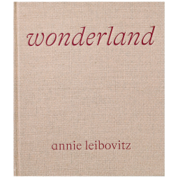 Annie Leibovitz País das Maravilhas, Capa Dura em Inglês, 448 Paginas, Creme