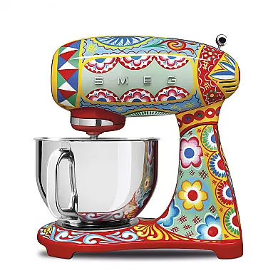 Batedeira planetária 4,8L Smeg Dolce