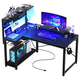 Mesa Gamer de Fibra de Carbono em Formato de L, 43" 109 cm com Luz LED, Suporte para Monitor, Tomadas, Ganchos para Fone de Ouvido e Mesa de