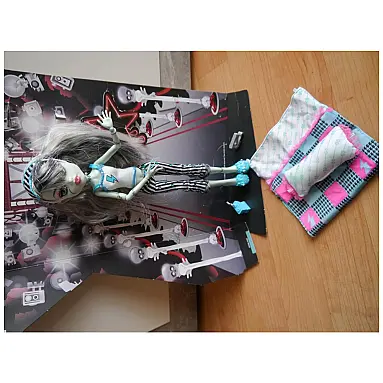 Monster High Frankie Stein para