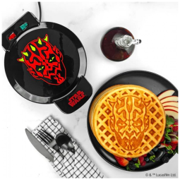 Máquina de Waffles Tema Star Wars Darth Maul com Revestimento Antiaderente, 110V 900W, Uncanny Brands, Preta
