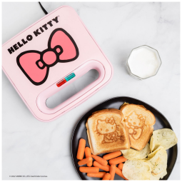 Sanduicheira com Placas Antiaderente para 2 Lanches, Tema Hello Kitty, 110V 700W, Uncanny Brands, Rosa