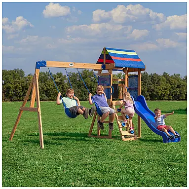 Playground Infantil de Madeira com