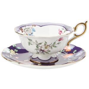 Xícara e Pires, Elegância e Sofisticação em Sua Mesa com Capacidade de 150mL e Material de Porcelana, Wedgwood 40024023, Branca e Roxa