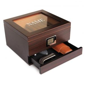 Umidor de Cedro com Higrômetro Digital Renzo: Controle de Umidade Fácil, Elegância Monogramada, Tampo de Vidro, Marrom - CASE ELEGANCE