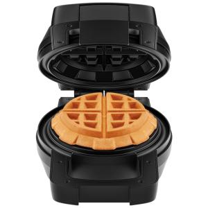 Máquina de Waffle com Tampa de Travamento, 700W 110V, Chefman, Preta