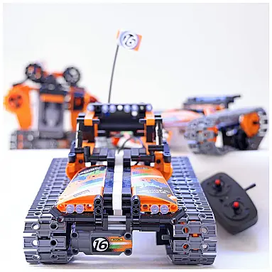 Robô Tanque AAA777USA 392 Peças