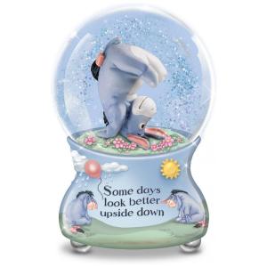 Globo de Neve Musical Disney Alguns Dias Parecem Melhores de Cabeça para Baixo com Glitter - The Bradford Exchange, Base Metálica