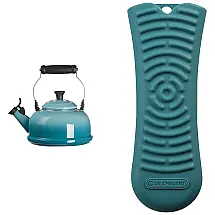 Chaleira de Chá 1.7 Litros em Aço Inoxidável com Apito e Capa de Silicone, Le Creuset, Verde