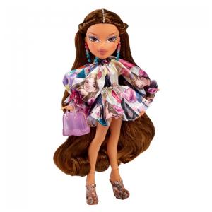 Boneca de Moda Especial Designer Yasmin Bratz x GCDS, Multicolorida