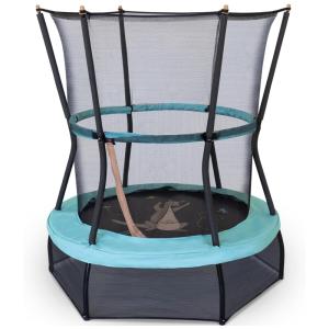 Mini Trampolim Skywalker Hundred Acre Woods com personagens do Winnie The Pooh Disponível em 48 e 60 polegadas. Perfeito para diversão em