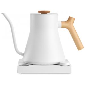 Chaleira Elétrica Fellow Stagg EKG Pro Branco Fosco com Alça Madeira Maple Controle Preciso Temperatura 0,9 L 110V 1200W
