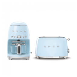 Conjunto Smeg de Cafeteira e Torradeira Retro para um Café da Manhã Cheio de Estilo em Azul