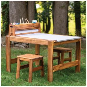 Mesa de arte infantil externa Guidecraft Acadia Natural em madeira acácia com 2 bancos, caddy e rolo de papel