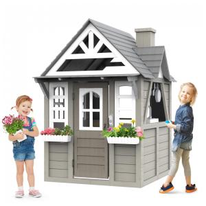 Casa com Quintal Seizeen, em Pinheiro Cinza Moderno, com Pia, Fogão, Utensílios e Suportes para Vasos de Plantas - 120cm