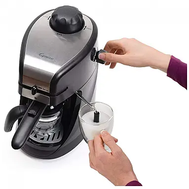Cafeteira Elétrica Expresso Reservatório 2L