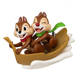 Enfeite Natalino Hallmark Keepsake Disney Tico e Teco "Diversão na Neve" Plástico 9,0x6,4x7,5 cm