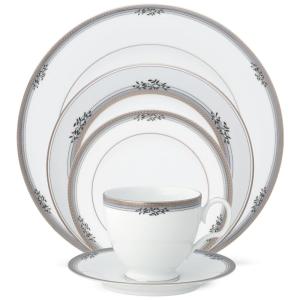 Aparelho de Jantar Para Todas as Ocasiões com 5 Peças, Formato Redondo e Material de Porcelana, Noritake 1765-05E, Branco