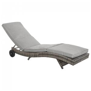 Espreguiçadeira de Vime para Piscina, Rattan PE com Almofada, Encosto Ajustável em 5 Níveis e Rodas para Fácil Movimentação, Outsunny
