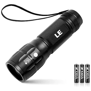 Lanterna LED LE CREE Fabricado