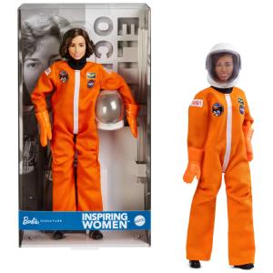 Barbie Signature Inspiring Women Ellen Ochoa - Boneca Colecionável Astronauta com Acessórios Autênticos 2025