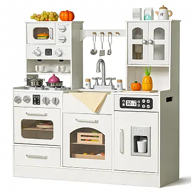 Cozinha infantil de madeira com