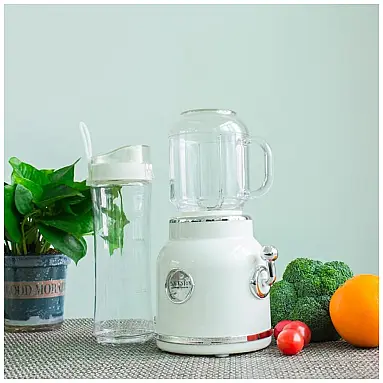 Liquidificador Mini Retrô plplaaoo Branco
