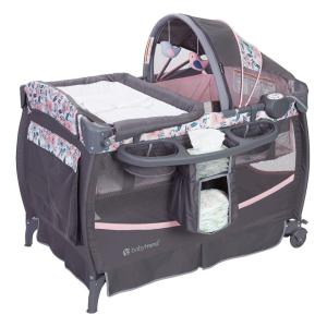 Berço Cercado Portátil com Berço Completo Móvel e Removível, Baby Trend Flora, Preto e Rosa
