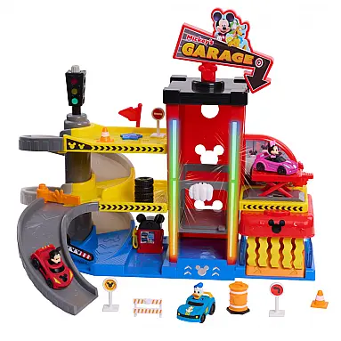 Garagem do Mickey com Figuras