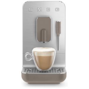 Cafeteira Automática Smeg com Vapor