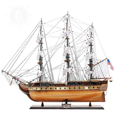 Barco Decorativo USS Constitution de