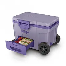 Caixa Térmica Ninja FrostVault FB245PU 42,6L com Rodas e Gaveta Dry Zone Cor Roxa
