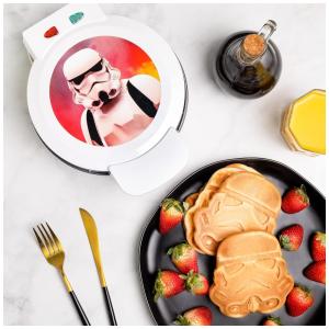 Star Wars Máquina de Waffle Antiaderente 2 Tamanhos, 110v, UNCANNY BRANDS WM SRW STO, Branco