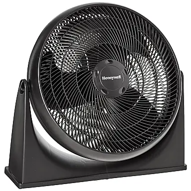 Ventilador de Piso TurboForce, 3