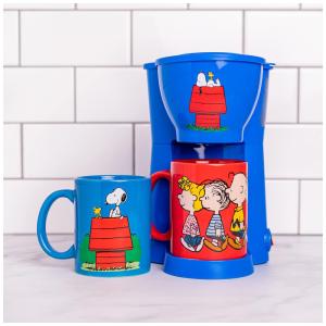 Kit Máquina de Café com 2 Canecas, Tema Snoopy, 110V 1000W, Uncanny Brands, Azul