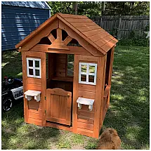 Casinha Infantil de Madeira para Área Externa Casa de Campo Estilo Country com Banco Lateral e Suportes para Vasos de Flores, Foinfun