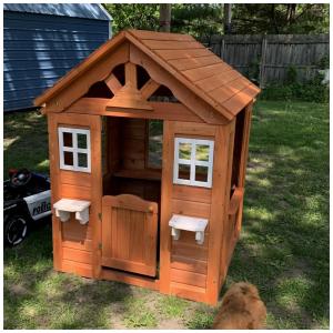 Casinha Infantil de Madeira para Área Externa Casa de Campo Estilo Country com Banco Lateral e Suportes para Vasos de Flores, Foinfun