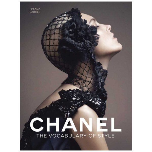 ectq3665710030_0 jpg - Chanel O vocabulário do estilo, Capa Dura em Inglês, 304 Paginas, Preto