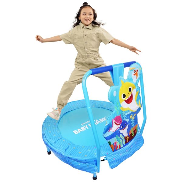 ectq6yv2l8qb0b_0 jpg - Trampolim Infantil com Alça e Estampa Baby Shark Ideal para Diversão em Família e Exercícios Físicos