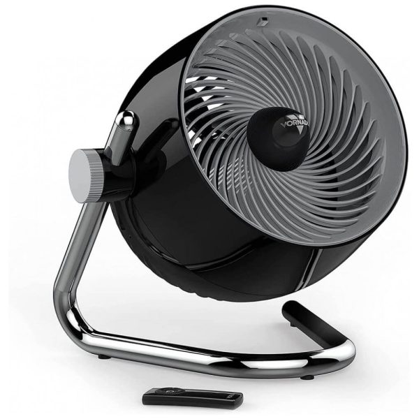 ectqbssvrwm80b_0 jpg - Ventilador de Mesa Pivot6 com 4 Velocidades, Controle Remoto e Eixo Rotativo, 110V 45W, VORNADO CR1 0410 06, Preto