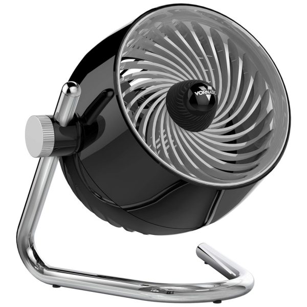 ectq8ltnbxn70b_0 jpg - Ventilador Compacto 3 Velocidades e Eixo Pivotante Multidirecional, 110V, VORNADO CR1 0356 06, Preto