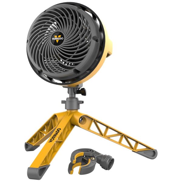 ectqs8jwwh870b_0-1 jpg - Ventilador com Base Triple e Anexamento de Braçadeira, 110V 53W, Vornado EXO5, Amarelo