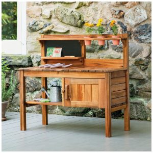 Banco de jardinagem infantil externo Martha Stewart Kids Natural em madeira acácia com bancada extensível nichos e acessórios