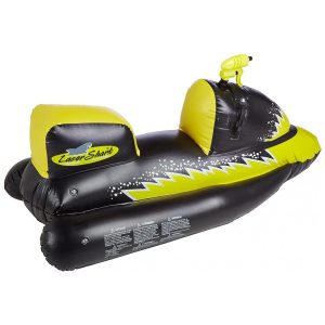 Brinquedo Inflável Swimline Lasershark Wet-Ski Preto/Amarelo com Canhão de Água e Estrutura Resistente 130x66x64 cm