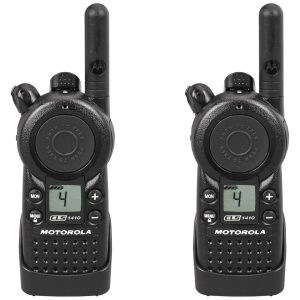 Rádio Comunicador Walkie Talkie Motorola CLS1410 Rádio Bidirecional Profissional UHF de 4 Canais Alcance de 8 km 2 Unidades.