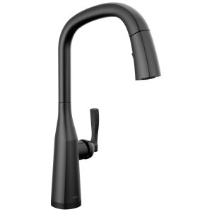 Torneira Cozinha com Tecnologia Touch2O e Pulverizador Pull Down de Ancoragem Magnética Delta Stryke 9176T-BL-DST Preto Fosco