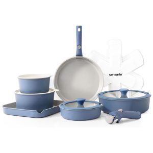 Jogo de Panelas e Frigideiras Antiaderentes Material em Alumínio com 17 Peças e Cabo Removível SENSARTE Azul