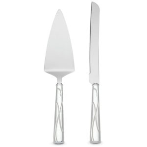 Conjunto de Faca e Espátula de Bolo Charme e Elegância para Sua Casa com 2 Peças e Material de Aço Inoxidável Lenox 837359 Prata