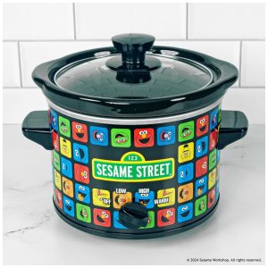 Panela Eletrica Multifuncional 18L com Sesame Street e 3 Modos de Calor 110V 120W Uncanny Brands Colorida