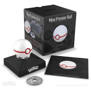 Mini Réplica Premier Ball Eletrônica Pokémon The Wand Company Branco e Vermelho em Metal com Iluminação LED e Base - original e licenciada